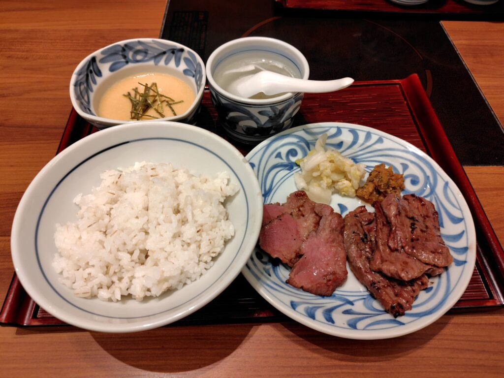 横浜スカイビルの牛たん専門店みやぎのランチ